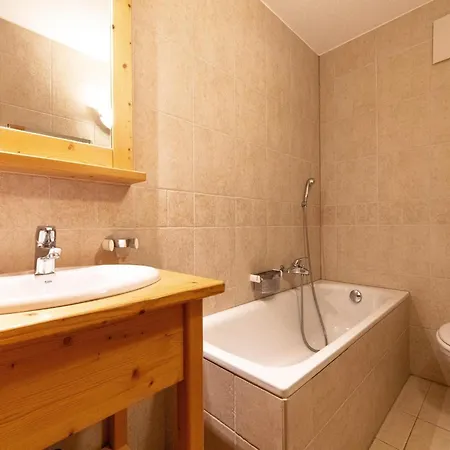 With Valley View Apartment