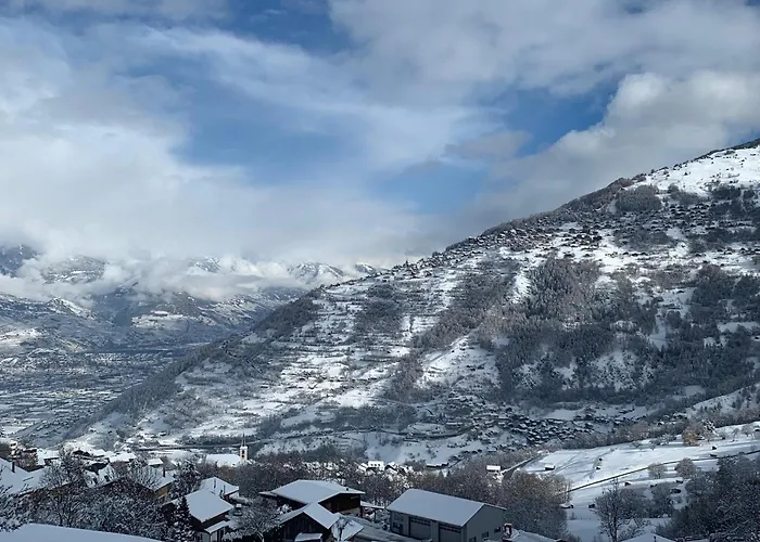 With Valley View דירה